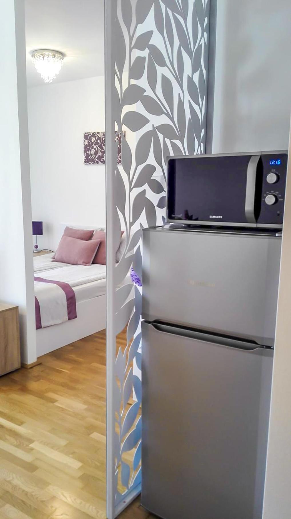 Colours Superior With Free Parking Appartamento Budapest
