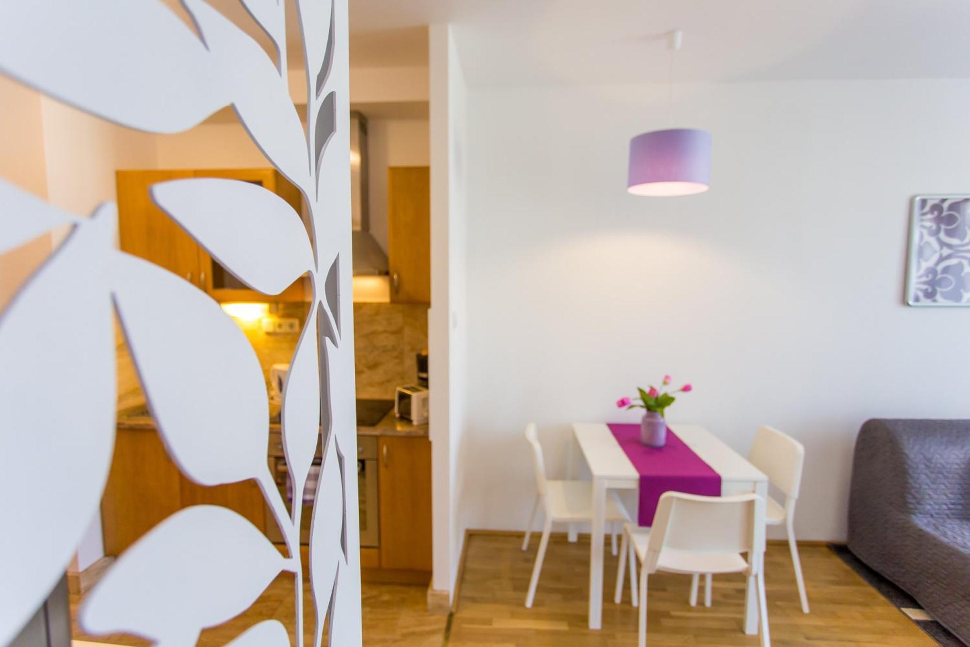 Colours Superior With Free Parking Apartament